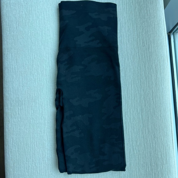 Spend camo look at me leggings, xs - Picture 5 of 5